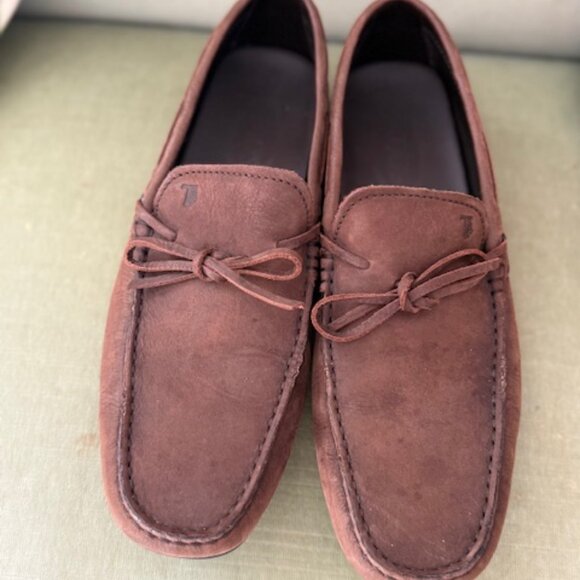 Tod’s Gommino Driving Shoes in Brown Suede  Men's size 9.5 - Picture 2 of 4